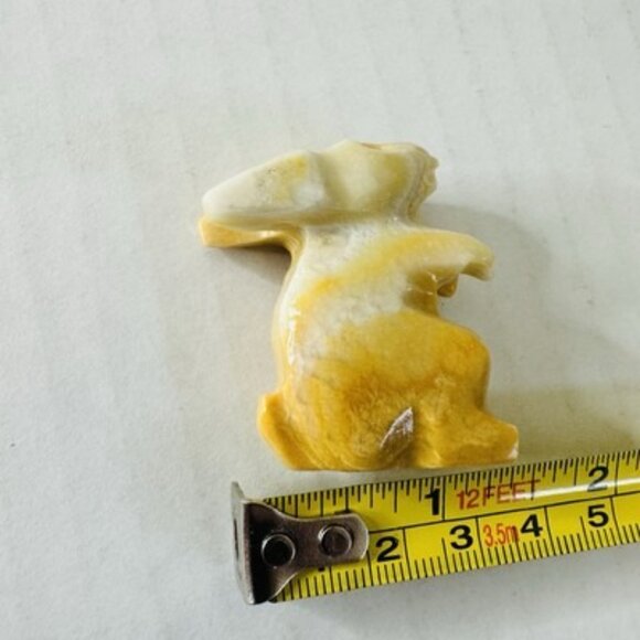 Vintage Natural Stone Yellow Jasper Carved Bunny Rabbit Sitting Up 1 1/2” - Picture 12 of 14